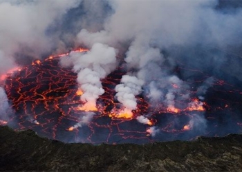 ho dung nham Nyiragongo 650
