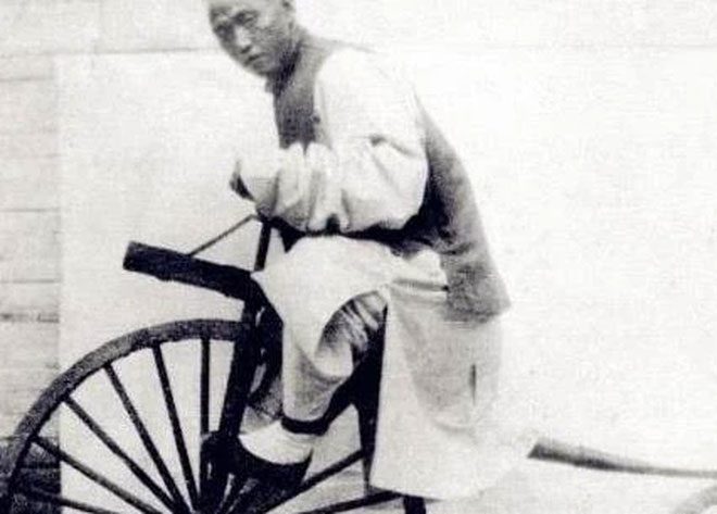 Wooden bicycle from the Qing Dynasty.