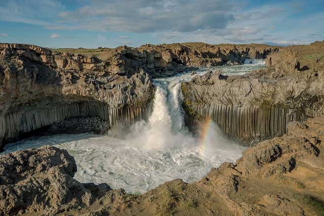 Aldeyjarfoss is fed by a magnificent glacier river.