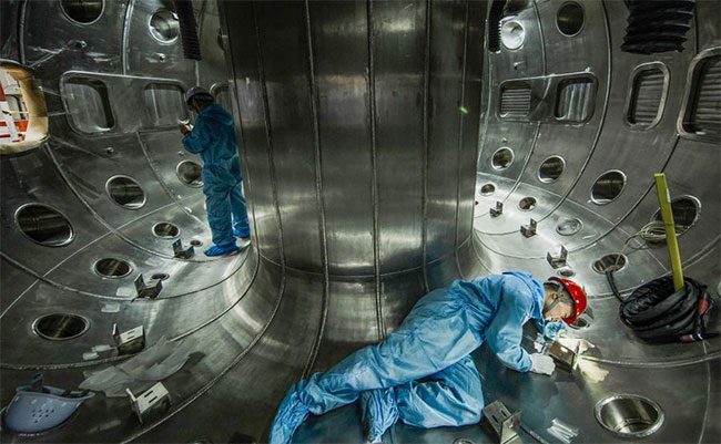 Inside the fusion reactor being tested in China