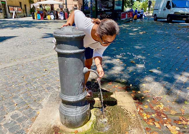 Free Drinking Water from Public Fountains in Rome