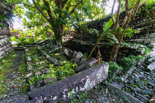 Most Pohnpeians still believe that the ancient city is the result of magical spells