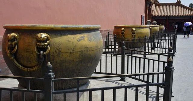 Gold-plated vat