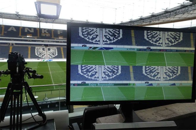 Signals will be transmitted from the billboard to receivers placed in the stadium