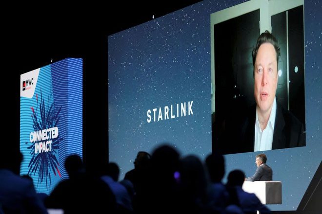 Elon Musk discusses the future of Starlink at MWC 2021.