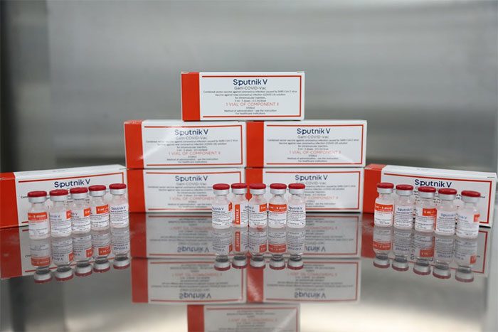 After passing quality standards, both parties will negotiate and sign an official processing contract.