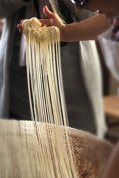 If not pulled carefully, the Fili di Dio maker can easily break the strands.