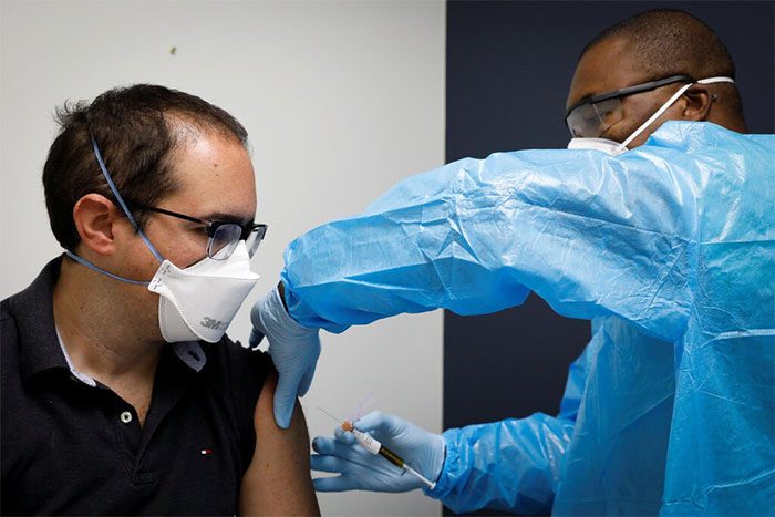 Vaccinated individuals will have long-term protection against SARS-CoV-2.