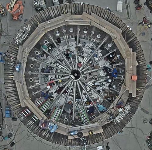 The internal structure of the Super Heavy rocket.