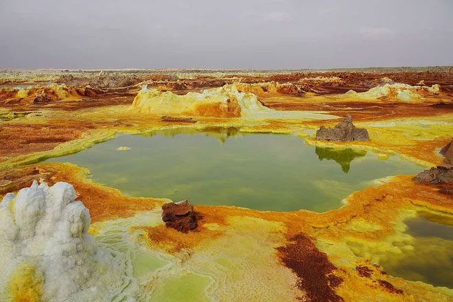 In Dallol, there are no signs of life.