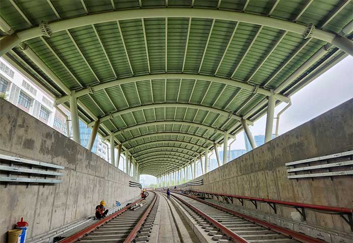 The connection point between the underground railway of Ba Son Station and the elevated section