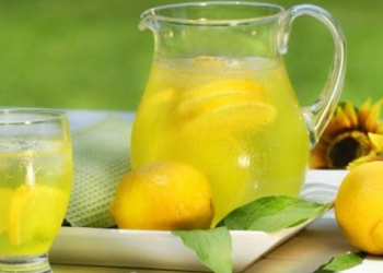 7 surprising benefits of lemon water 27582