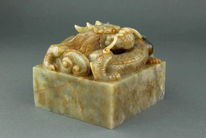 The jade seal made from marble from the Song Dynasty.