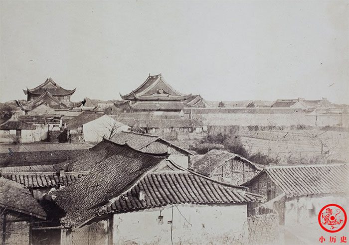 An old street corner in Shanghai in 1863.