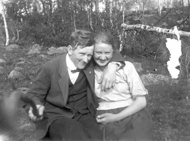 One of the first original "selfies" actually taken with a stick, 1934