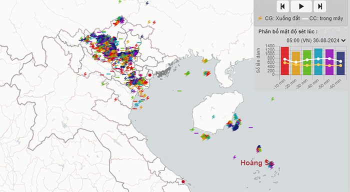 Lightning density map at 5 AM on August 30