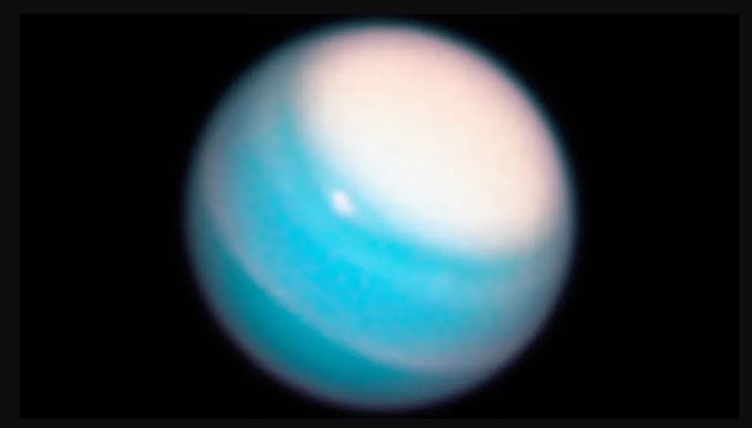 Image of a storm on Uranus in 2018.