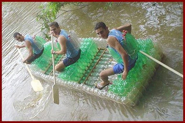 A type of floating raft made from recycled plastic bottles.