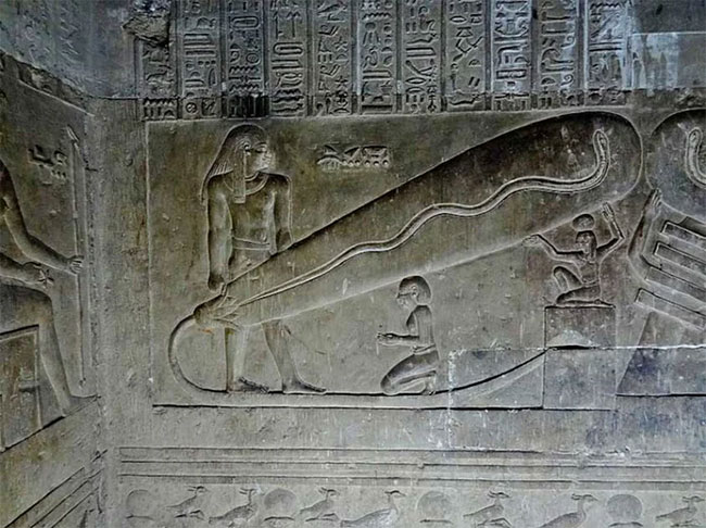 Dendera Light