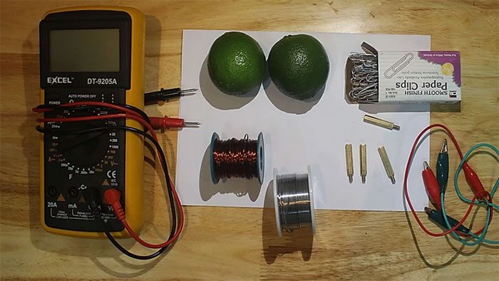 Materials used to make a lemon battery.