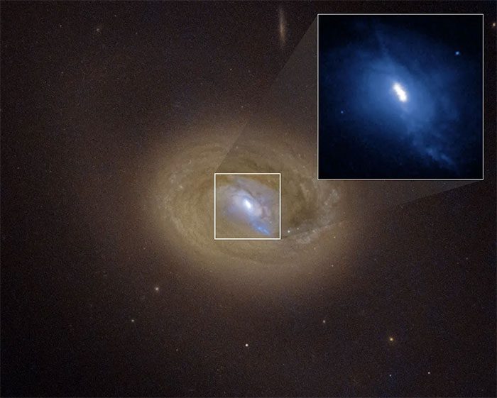 This pair of black holes is just 300 light-years from Earth