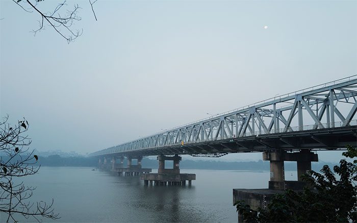 Chuong Duong Bridge