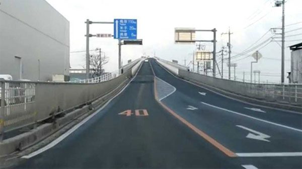 Only brave drivers dare to cross the steepest bridge in the world