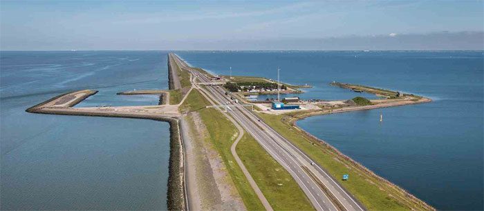 The 2000-year history of the Netherlands is a 2000-year struggle against the sea and water.