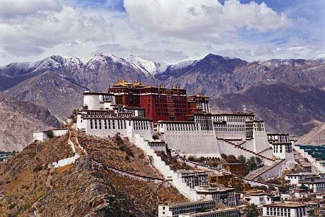 Historically, the Potala Palace was guarded very strictly.