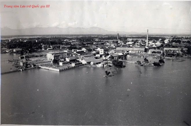 Vietnam Tri Industrial Park submerged in water.