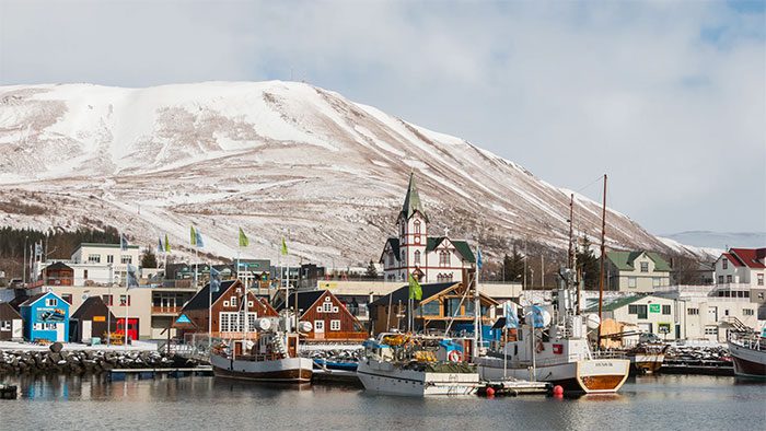 Icelanders do not have traditional surnames.