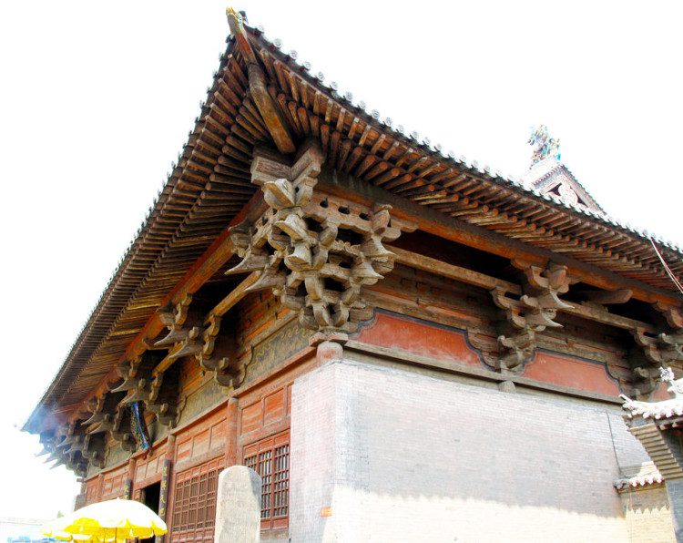 Dou Gong is a special architectural structure widely used since the Spring and Autumn period