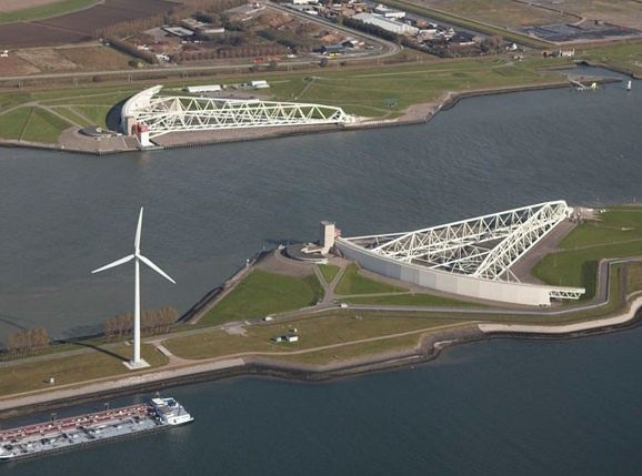 Windmills built along the canals for drainage.