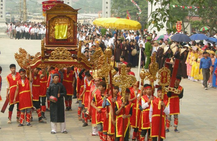 Gióng Festival at Phù Đổng and Sóc Temples