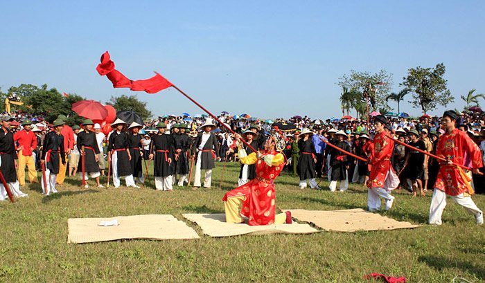 Gióng Festival at Phù Đổng and Sóc Temples