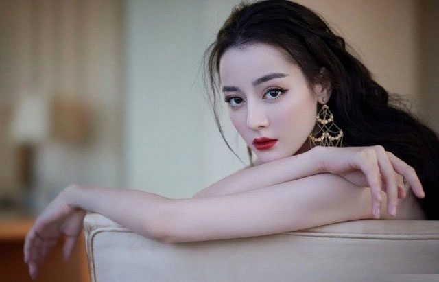 Actress Dilraba Dilmurat