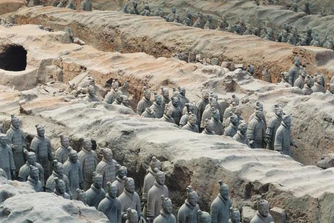 Thousands of terracotta statues guarding the resting place of Qin Shi Huang.