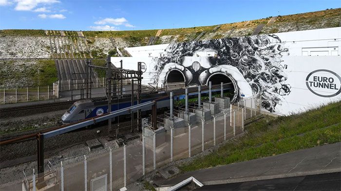 Channel Tunnel, France/UK