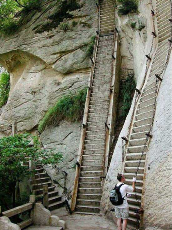 To reach the summit of Huashan, you must conquer these "stairways to heaven"