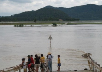 flooding inundates many houses in lam dang 34996