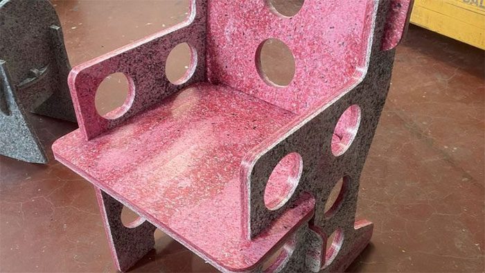 Chair made from recycled plastic by Bel Albatros.