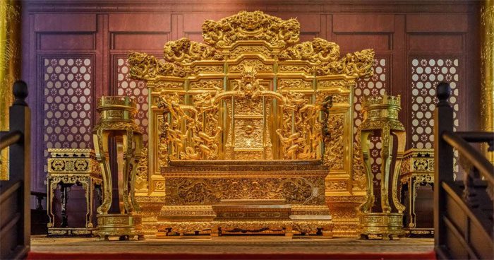 The Dragon Throne is reserved for the emperor.