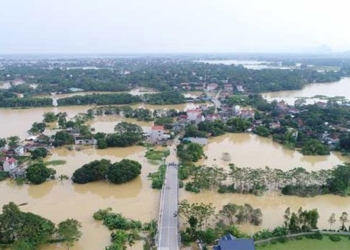 guide to water management and environmental sanitation during floods 65780