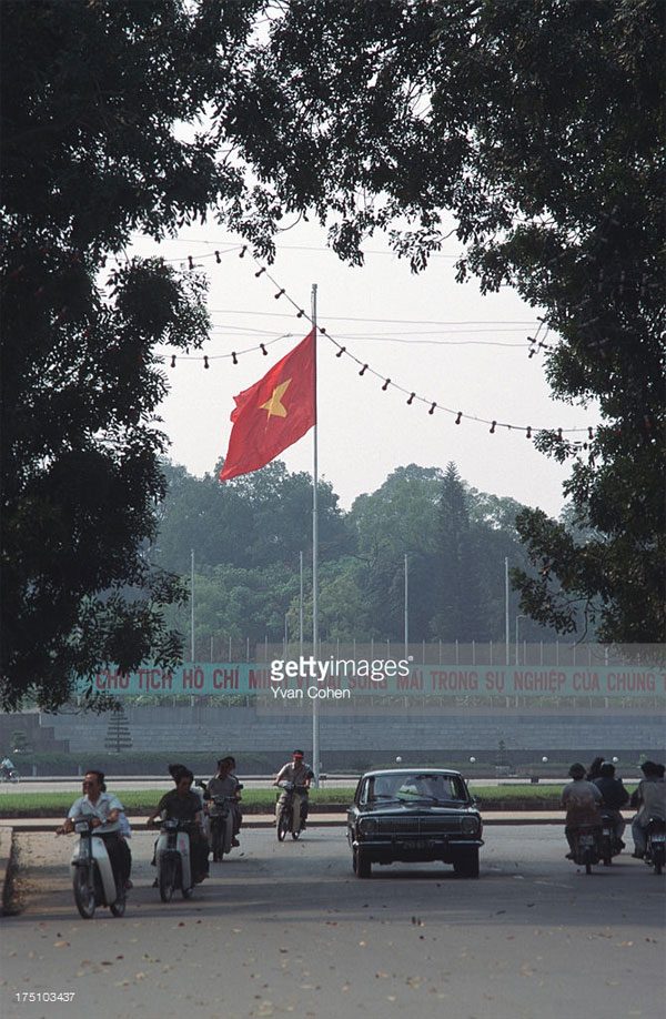 Ba Dinh Square viewed from Dien Bien Phu Street.