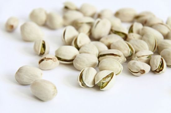 Pistachios contain healthy fats that help prevent diabetes.