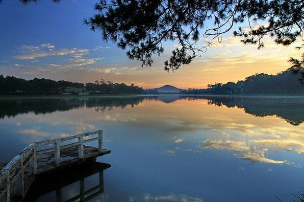 Nam Phương Lake