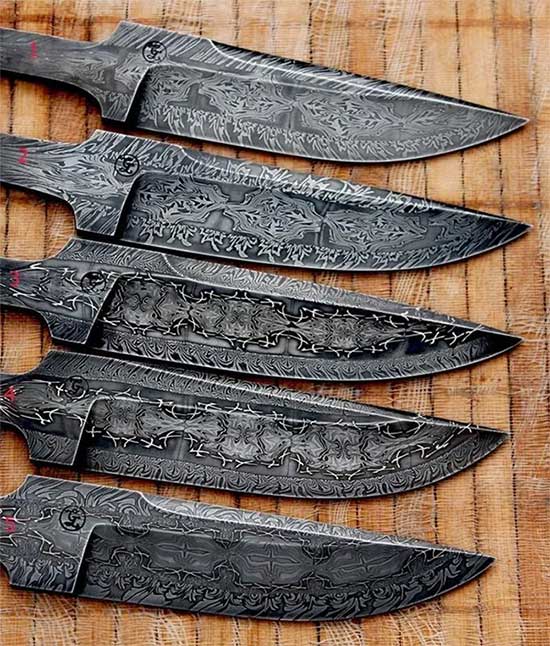 The characteristic patterns on Damascus steel cannot be perfectly replicated.