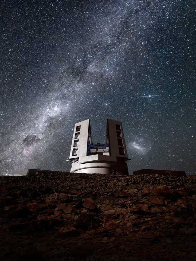 Model image of the Giant Magellan Telescope (GMT) viewed from outside.