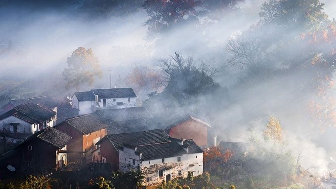 Traditional houses in Hui Chao respect the landscape and natural environment.