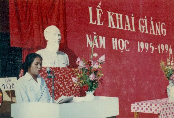 Students who spoke at the opening ceremony must have been very good academically, with many achievements.